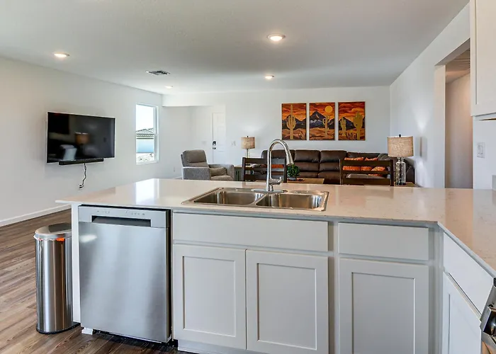 Golf Getaway W/ Patio & Yard! Wickenburg