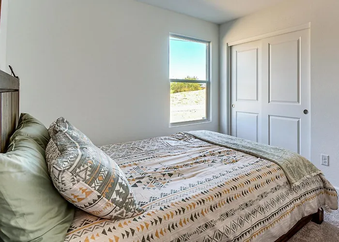 Holiday home Golf Getaway W/ Patio & Yard! *